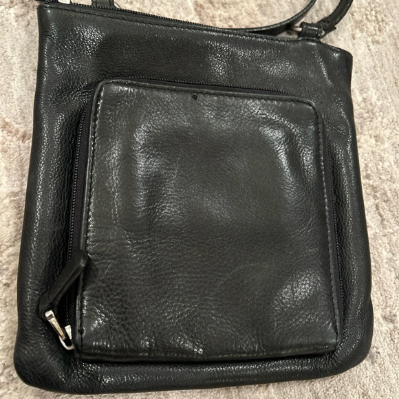 FOSSIL Small Crossbody Hobo Purse Bag Black Soft Genuine Leather Card Pocket - Picture 3 of 9